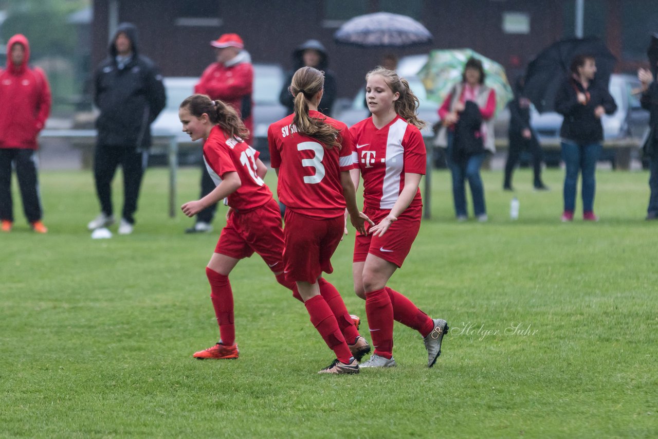 Bild 190 - wCJ SV Steinhorst/Labenz - VfL Oldesloe : Ergebnis: 18:0